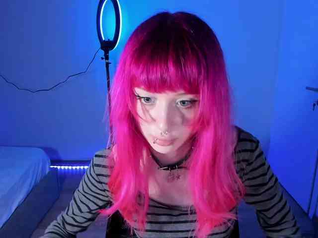 mnepohuyy webcam