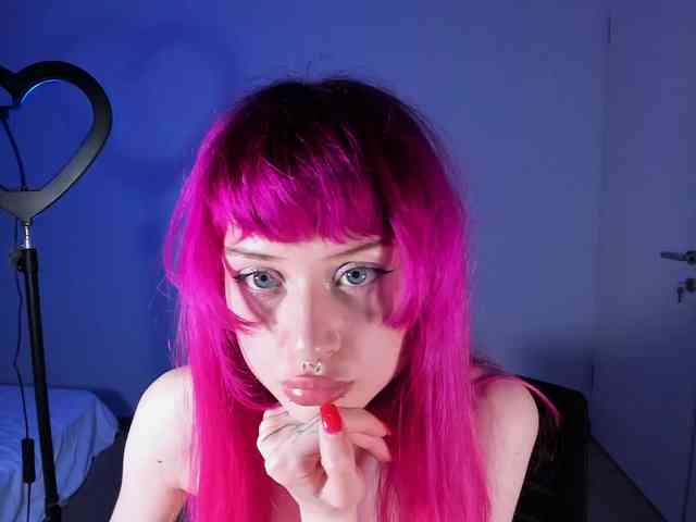 mnepohuyy webcam