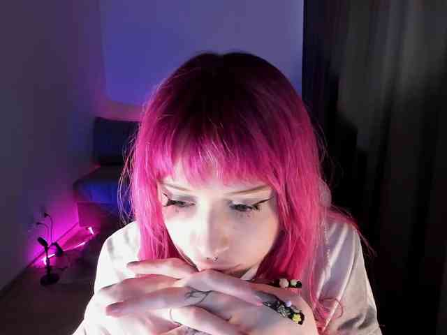 mnepohuyy webcam