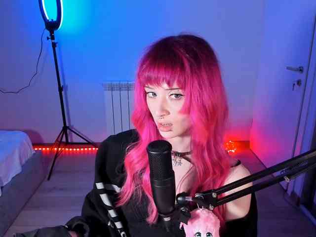 mnepohuyy webcam