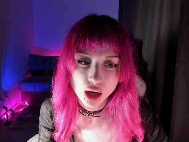 mnepohuyy webcam