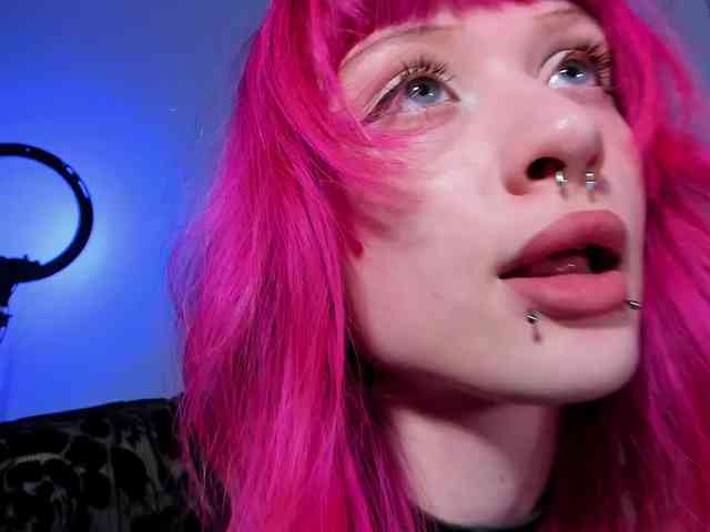 mnepohuyy webcam