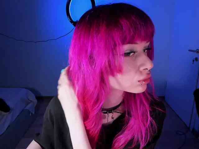 mnepohuyy webcam