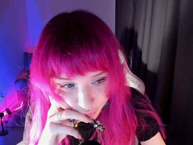 mnepohuyy webcam
