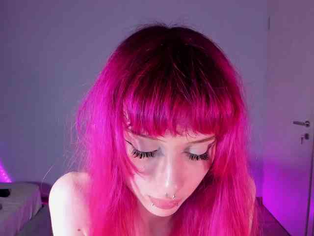 mnepohuyy Sex Cam Show
