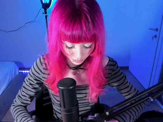 mnepohuyy webcam