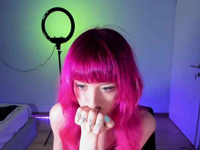 mnepohuyy webcam