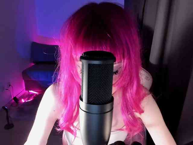 mnepohuyy webcam