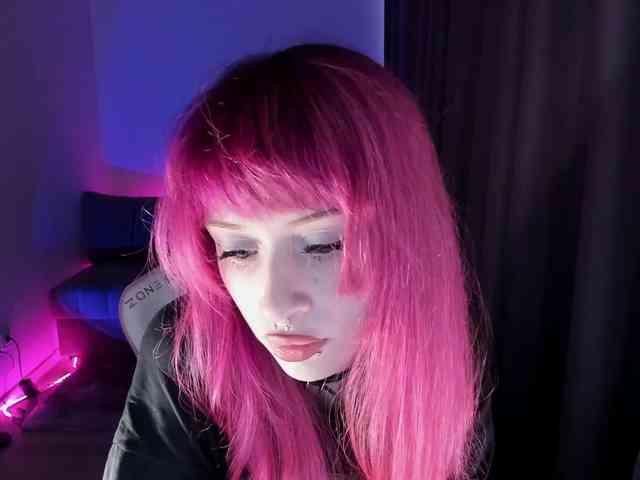 mnepohuyy webcam