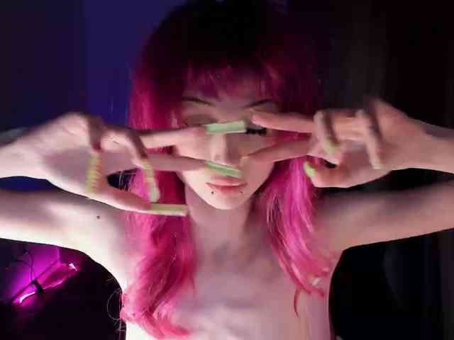 mnepohuyy webcam