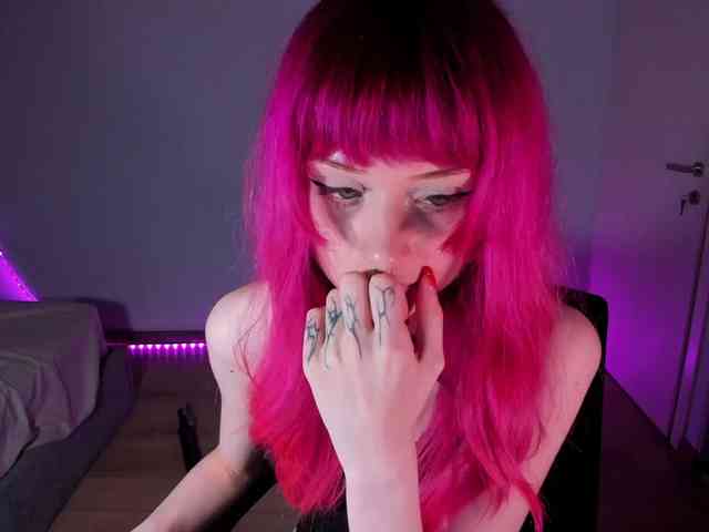 mnepohuyy Sex Cam Show
