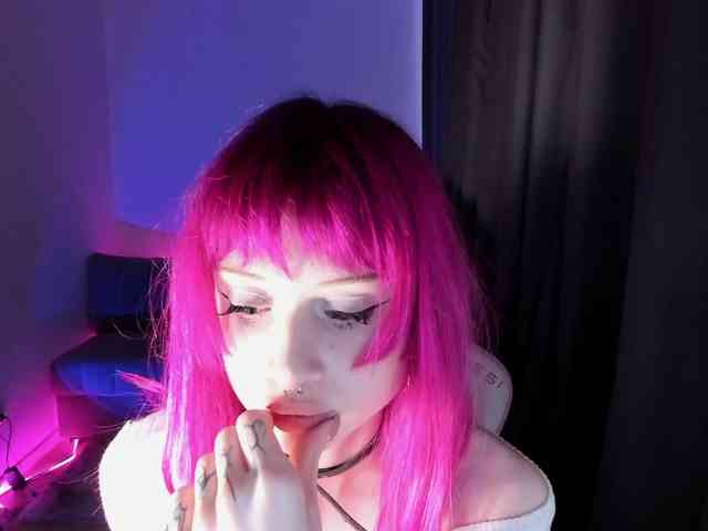 mnepohuyy webcam