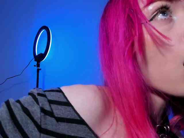 mnepohuyy webcam