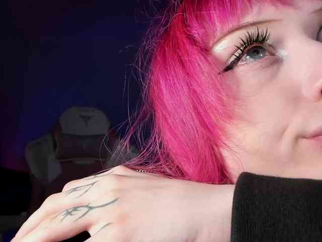 mnepohuyy webcam