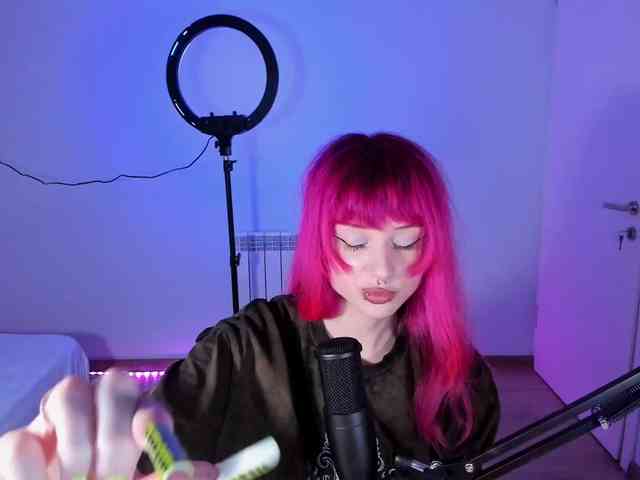 mnepohuyy webcam