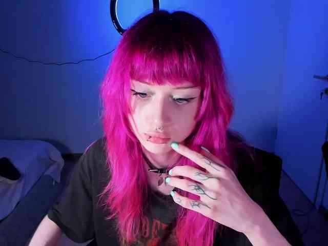mnepohuyy webcam