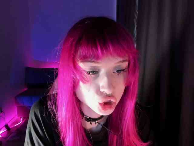 mnepohuyy webcam