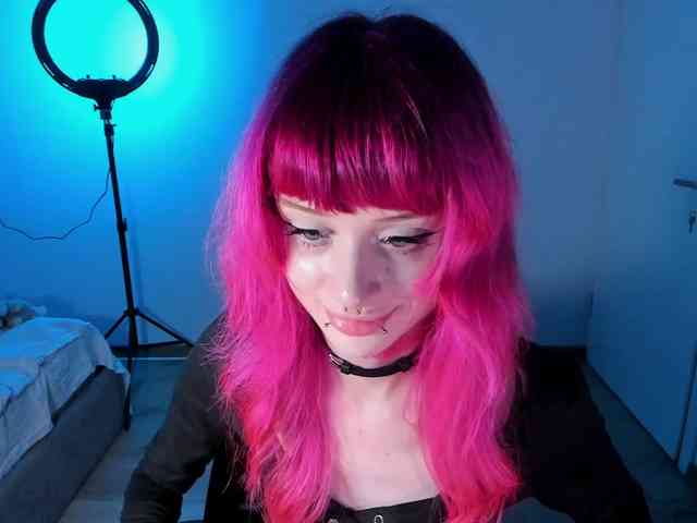 mnepohuyy webcam