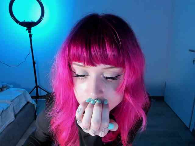 mnepohuyy webcam