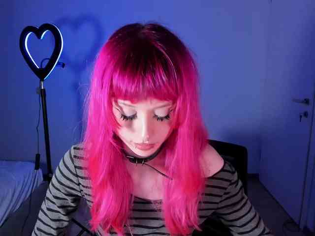 mnepohuyy webcam