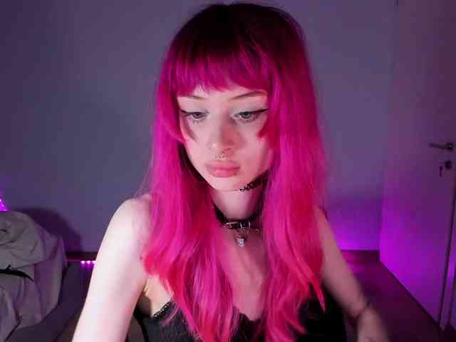 mnepohuyy Sex Cam Show