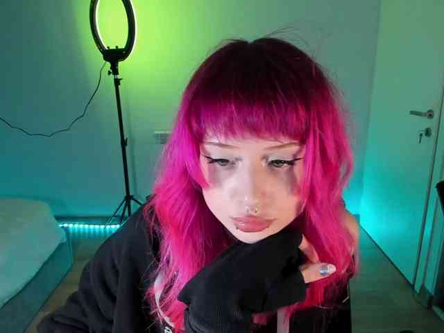 mnepohuyy webcam
