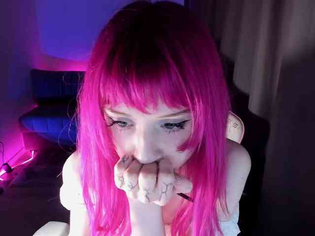 mnepohuyy webcam