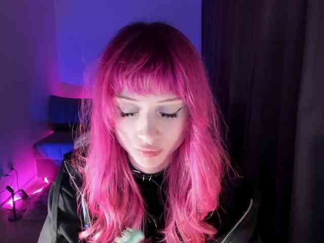 mnepohuyy webcam