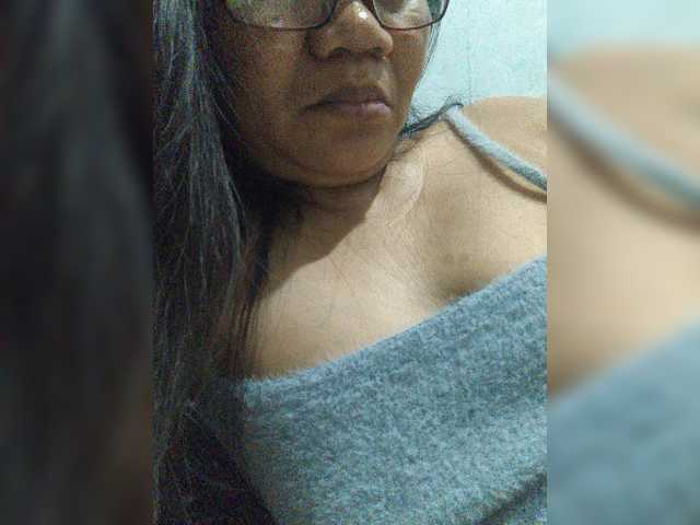 revive02 live cam on BongaCams