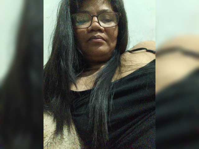revive02 live cam on BongaCams