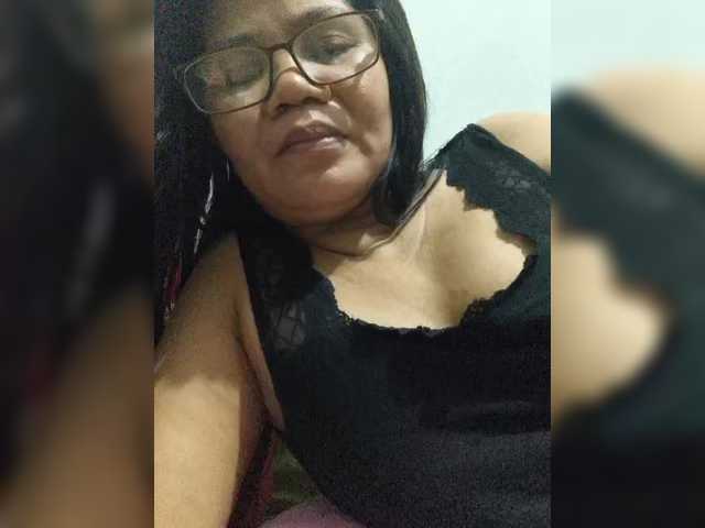 revive02 live cam on BongaCams