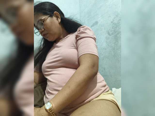 revive02 live cam on BongaCams
