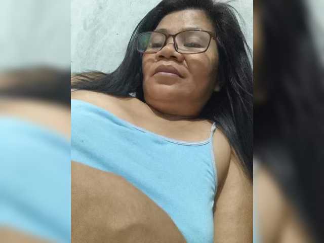 revive02 live cam on BongaCams