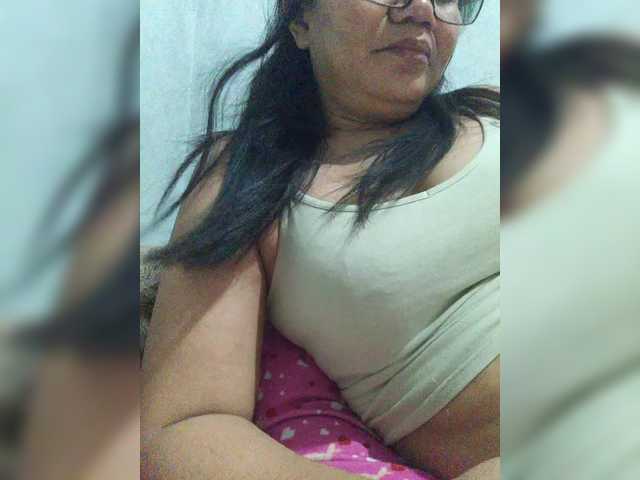 revive02's BongaCams show and profile