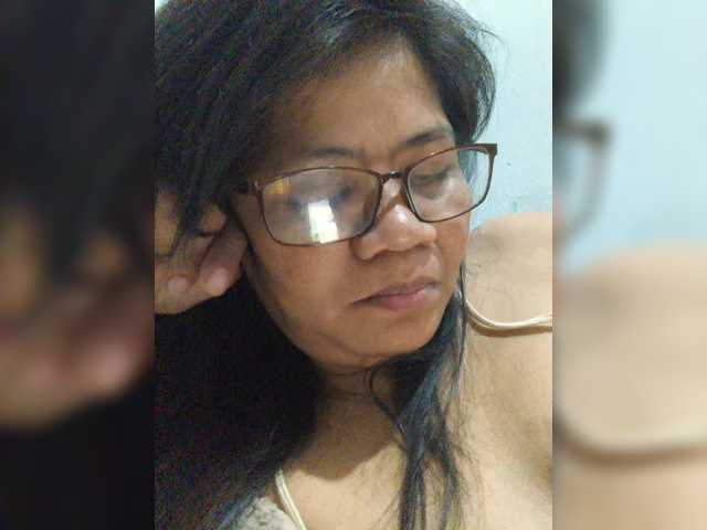 revive02 live cam on BongaCams