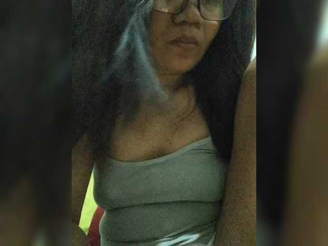 revive02 live cam on BongaCams