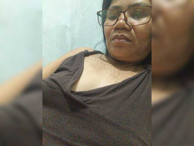 revive02 live cam on BongaCams