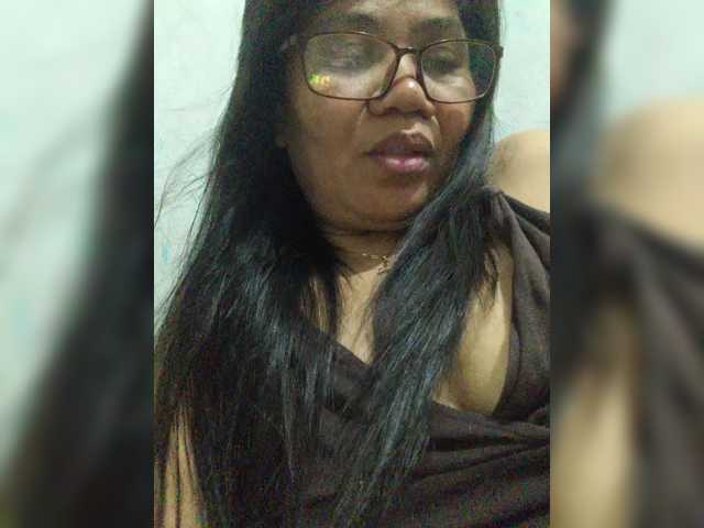 revive02 live cam on BongaCams