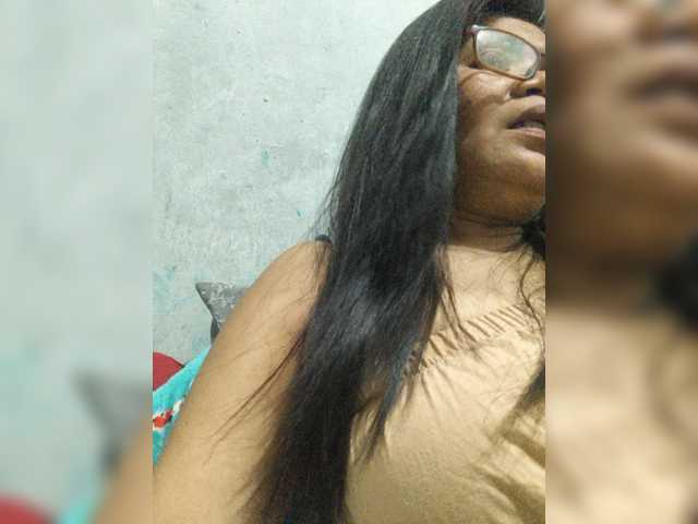 revive02 live cam on BongaCams