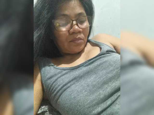 revive02 live cam on BongaCams