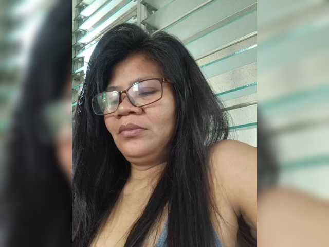 revive02 live cam on BongaCams