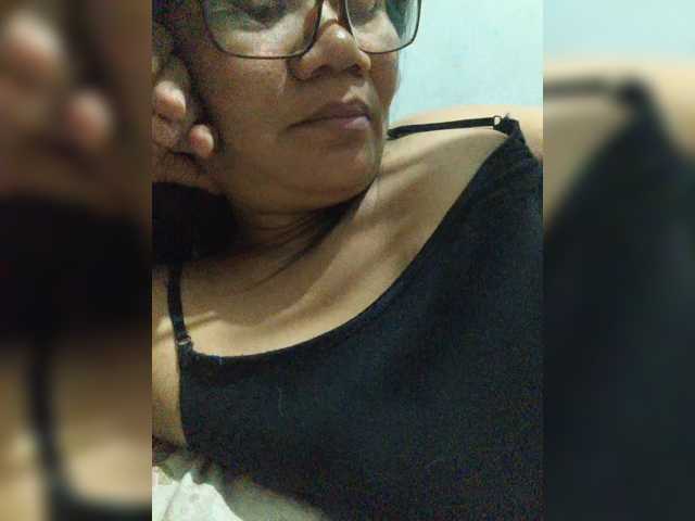 revive02 live cam on BongaCams