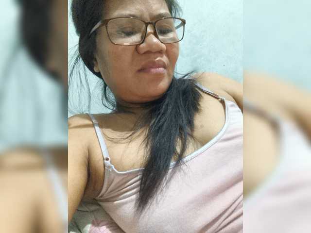 revive02 live cam on BongaCams