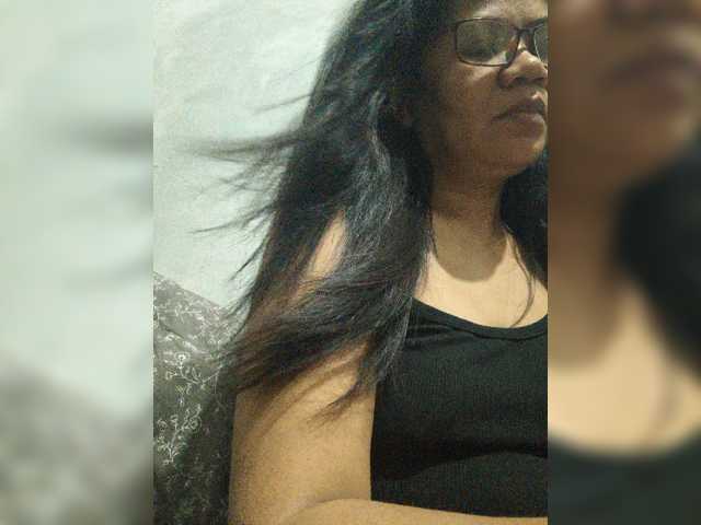 revive02 live cam on BongaCams