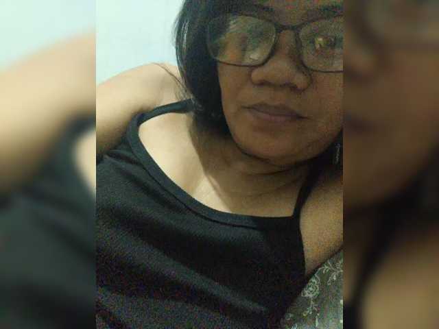 revive02 live cam on BongaCams