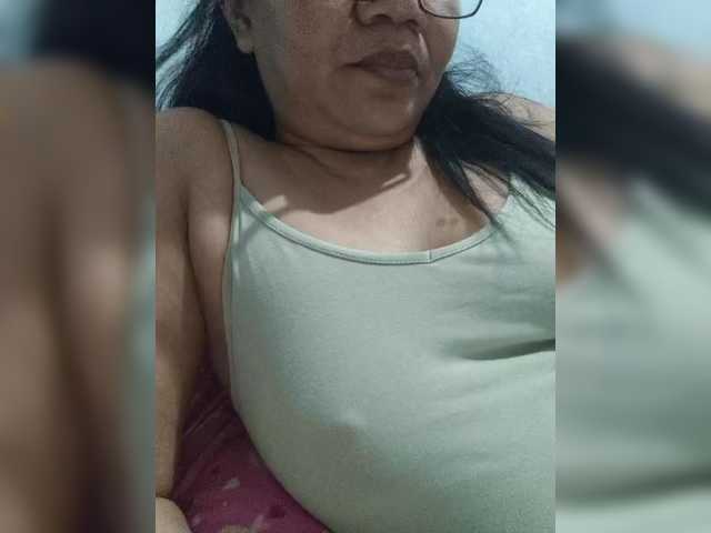 revive02's BongaCams show and profile