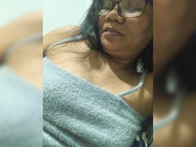 revive02 live cam on BongaCams