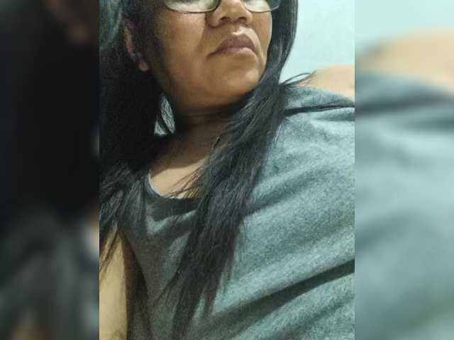 revive02 live cam on BongaCams