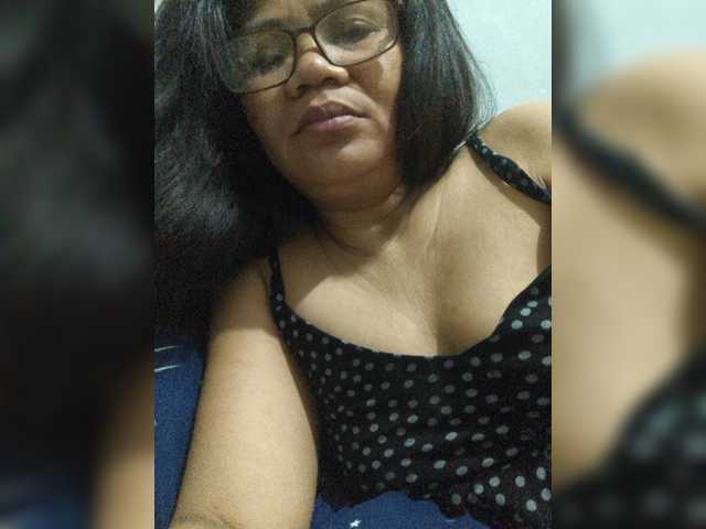 revive02 live cam on BongaCams