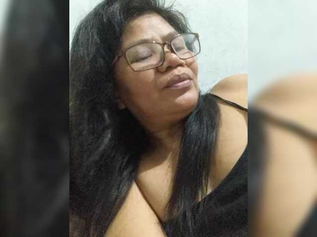 revive02 live cam on BongaCams
